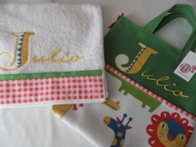conjunto bolsa y toalla personalizada con nombre